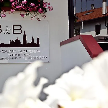 House Garden Venezia 马尔孔